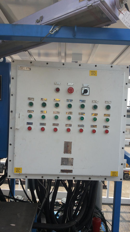 ���������F(xi��n)��(ch��ng)�{(di��o)ԇ�D